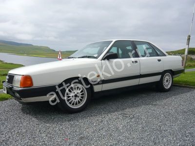 Автостекла Audi 100 C3 c установкой в Москве